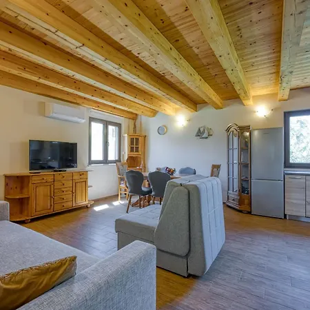 House Stella Nature - Happy Апартаменты Valtura