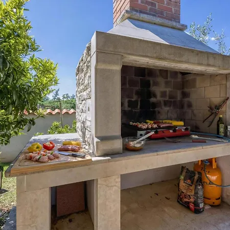 House Stella Nature With Private Pool - Happy Valtura