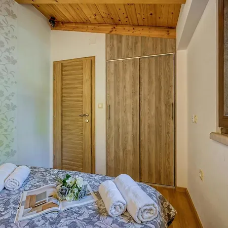 House Stella Nature With Private Pool - Happy Apartman Valtura