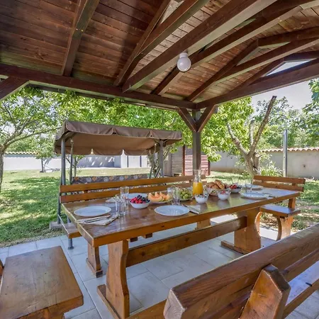 Apartman House Stella Nature With Private Pool - Happy Valtura